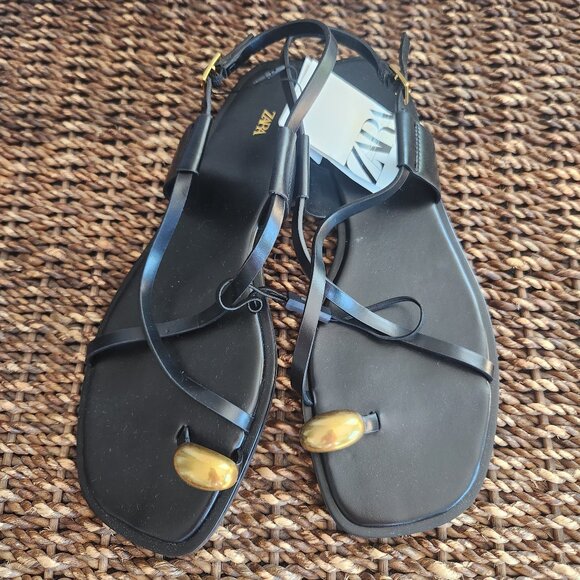 ZARA FLAT STRAPPY SANDALS WITH METAL ORNAMENT - NWT Black | size 40 (9) - Picture 1 of 6